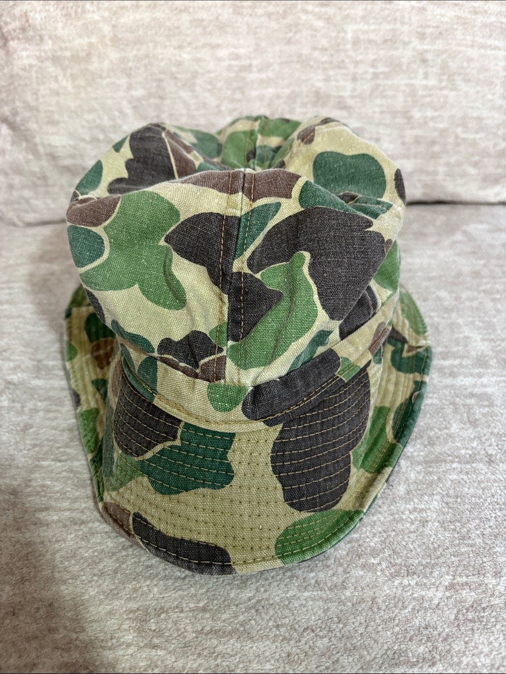 Cotton Herringbone Bucket Hat Vintage Style Camouflage Pattern Street wear.